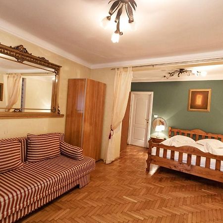 Dream House Brasov Hotel Ngoại thất bức ảnh