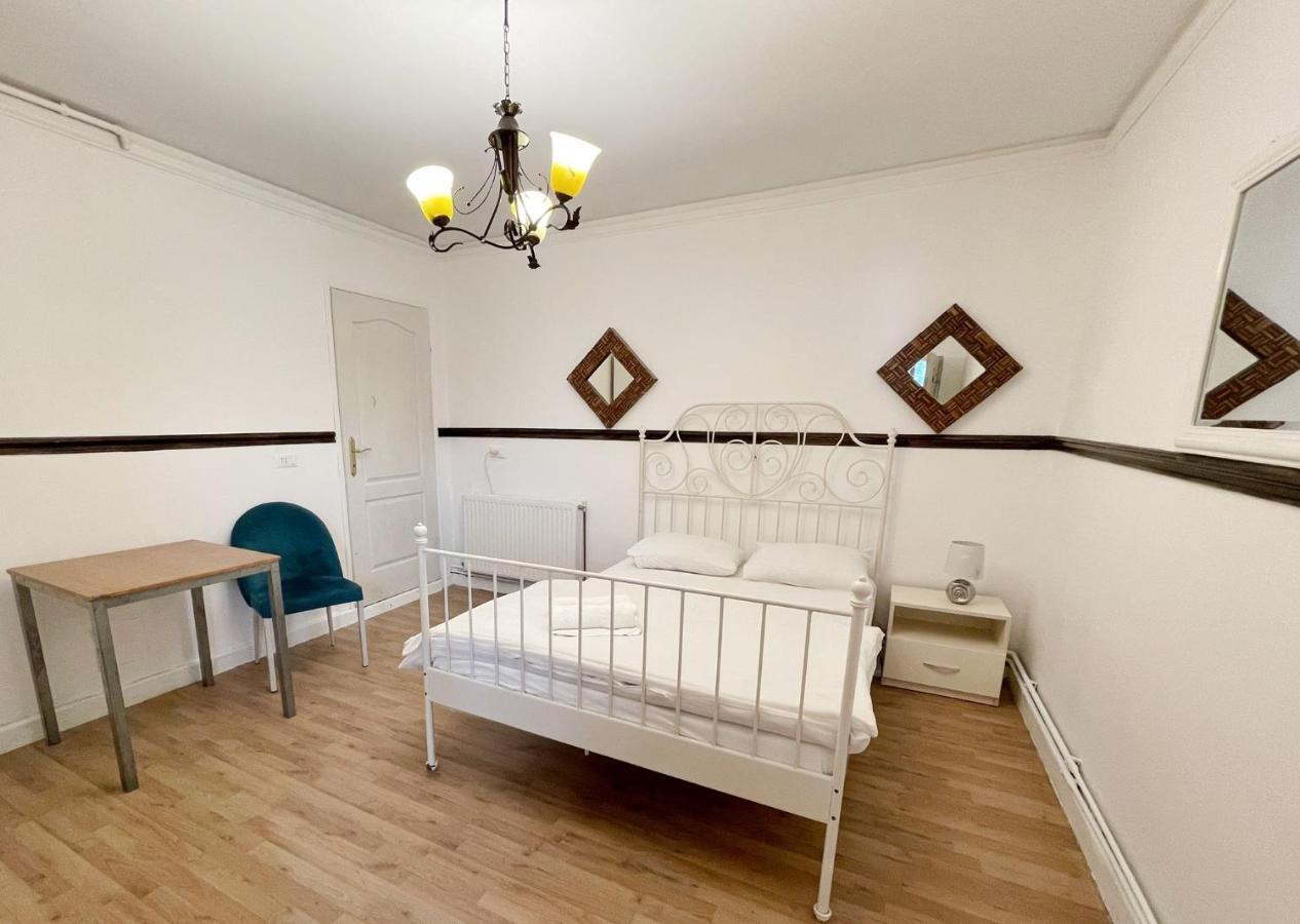 Dream House Brasov Hotel Ngoại thất bức ảnh