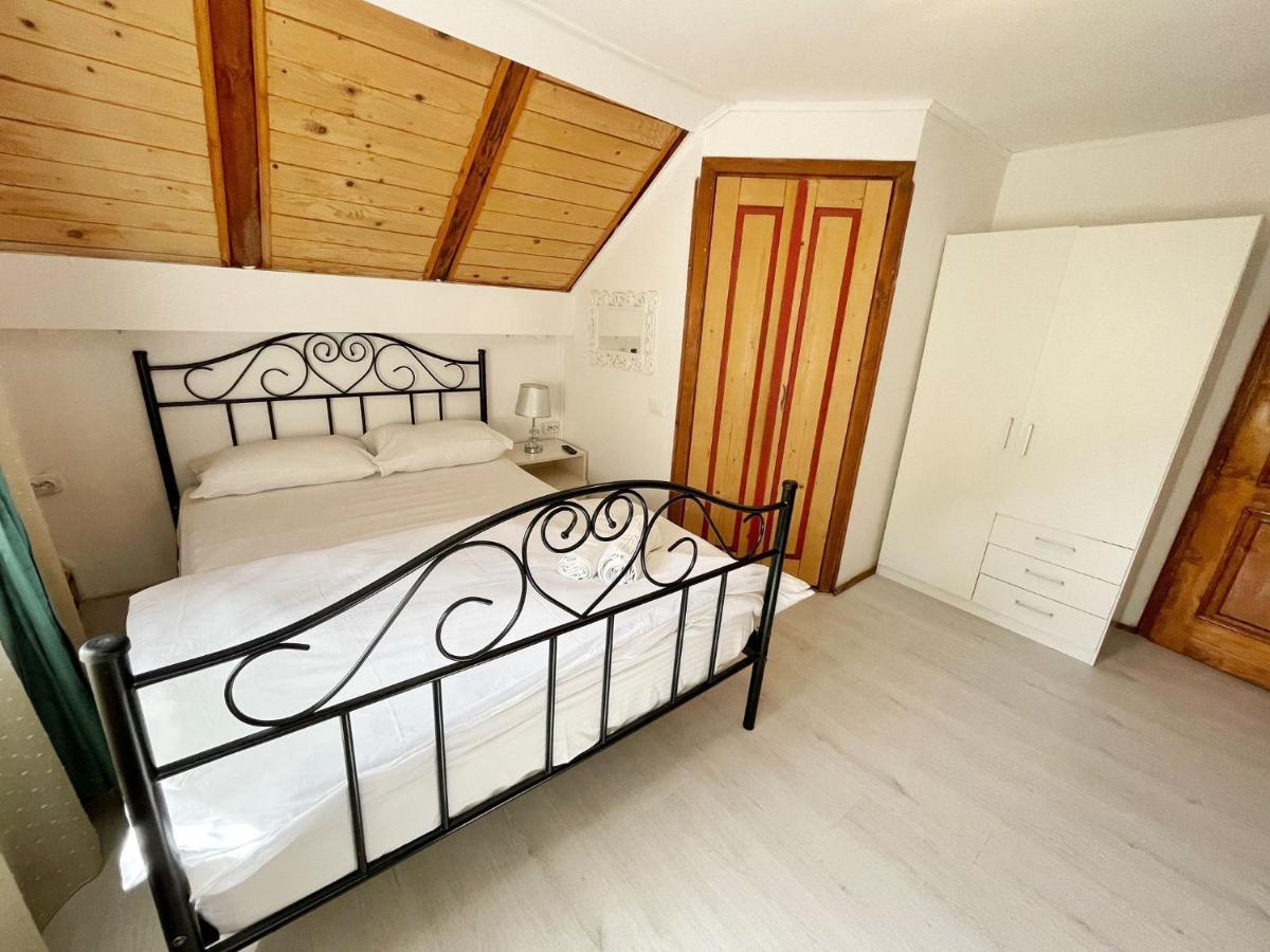 Dream House Brasov Hotel Ngoại thất bức ảnh
