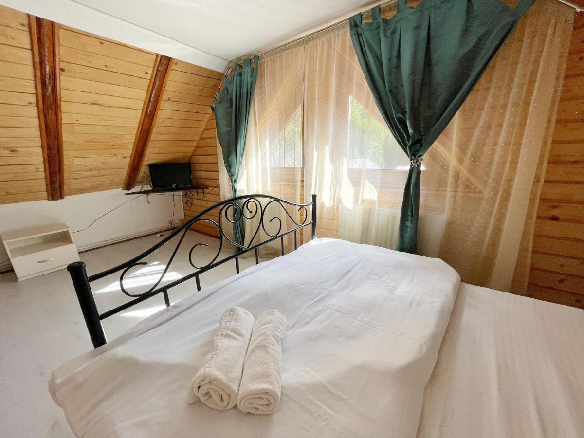 Dream House Brasov Hotel Ngoại thất bức ảnh